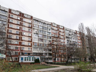 Apartament cu 4 camere, 77 m², Râșcani, Chișinău foto 2