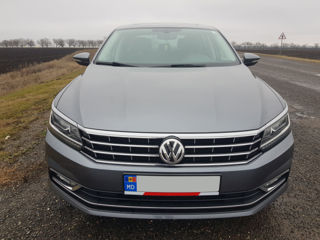 Volkswagen Passat foto 1