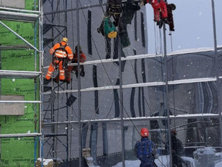 Alpinism industrial, lucrări la mare altitudine de orice complexitate, servicii de alpinism foto 3