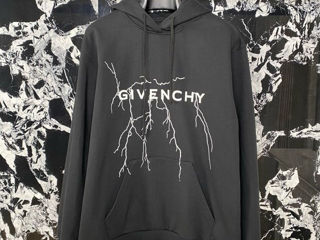 Givenchy foto 8