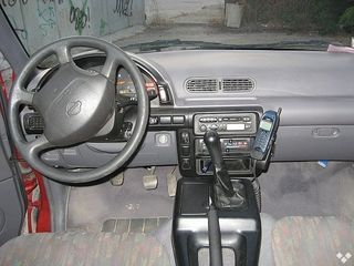 Nissan Serena Автотуризм foto 4