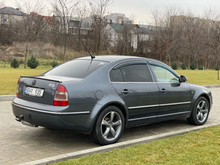 Skoda Superb foto 5