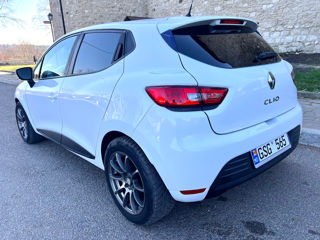 Renault Clio foto 4