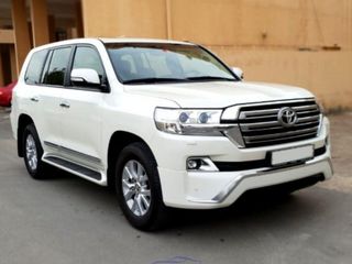 Toyota Land Cruiser foto 1