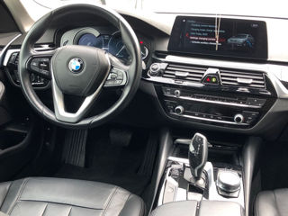 BMW 5 Series foto 8