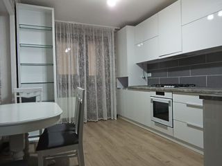 2-х комнатная квартира, 70 м², Ботаника, Кишинёв