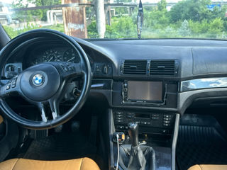 BMW 5 Series foto 10