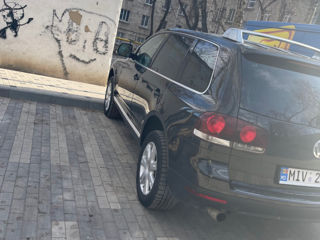 Volkswagen Touareg foto 3