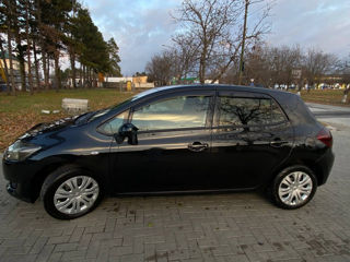 Toyota Auris foto 2