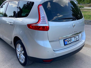 Renault Grand Scenic foto 3