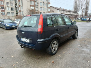 Ford Fusion foto 5