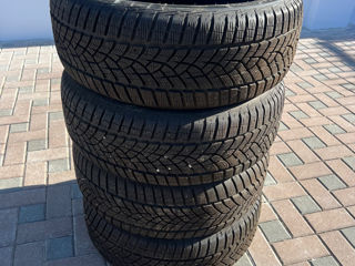 GoodYear Ultra Grip Performance 215/ 55 R17 foto 1