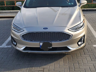 Ford Fusion foto 1