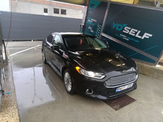 Ford Fusion foto 2