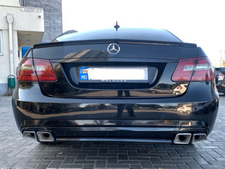 Mercedes E-Class foto 5