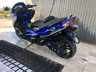 Yamaha TMax foto 3