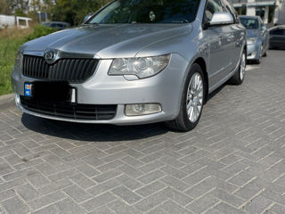 Skoda Superb foto 1