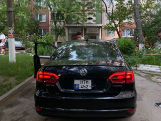 Volkswagen Jetta foto 5