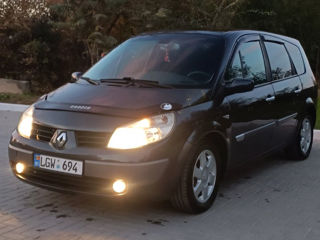 Renault Grand Scenic foto 4