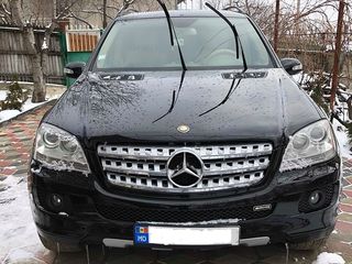 Mercedes ML Class foto 2