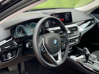 BMW 5 Series foto 8