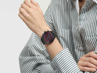 Swatch - Crimson Mystique foto 5