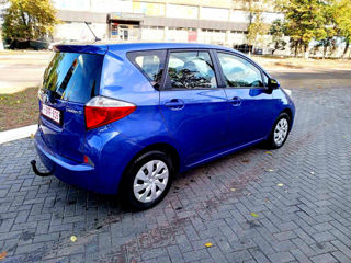 Toyota Verso-S foto 4