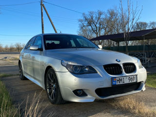 BMW 5 Series фото 1