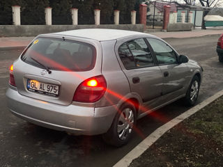 Nissan Almera foto 4