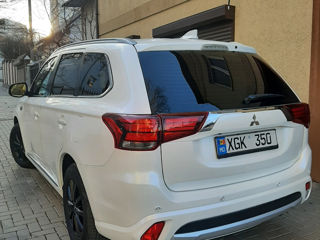 Mitsubishi Outlander foto 4