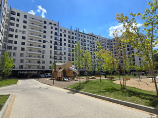 Apartament cu 3 camere, 127 m², Buiucani, Chișinău foto 2