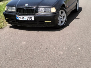 BMW 3 Series foto 4