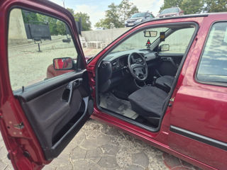 Volkswagen Vento foto 8