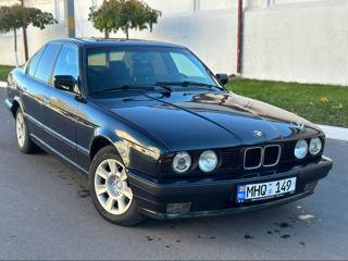 BMW 5 Series foto 5