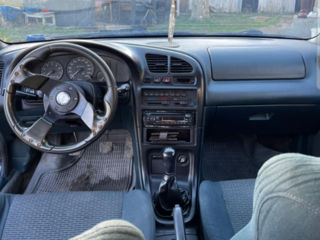 Mazda 323 foto 2