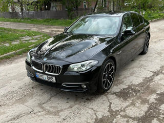 BMW 5 Series foto 4