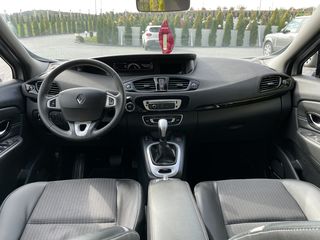 Renault Grand Scenic foto 6