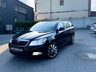 Skoda Octavia foto 1