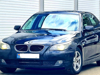 BMW 5 Series foto 1