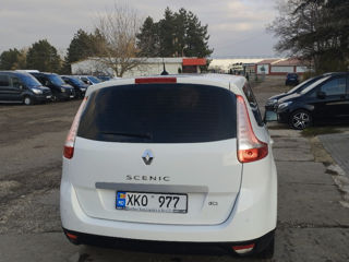 Renault Grand Scenic foto 3