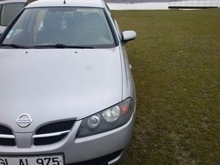 Nissan Almera foto 7