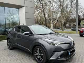 Toyota C-HR foto 3