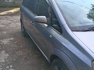 Opel Zafira foto 7