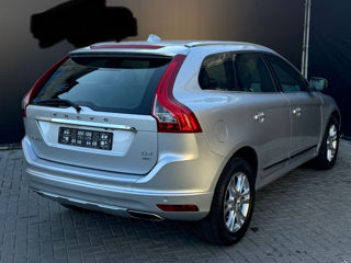 Volvo XC60 foto 4