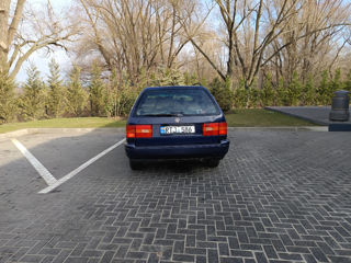 Volkswagen Passat foto 4