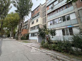 Apartament cu 2 camere, 47 m², Botanica, Chișinău foto 14