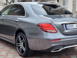 Mercedes E-Class foto 10