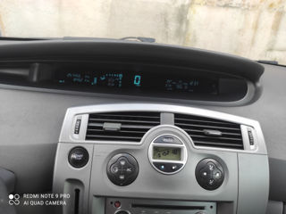 Renault Grand Scenic foto 6