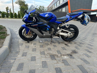 Honda CBR1000RR foto 6