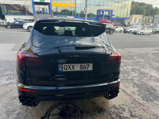 Porsche Cayenne foto 2